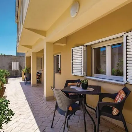 Charming One Bedroom - One Bedroom